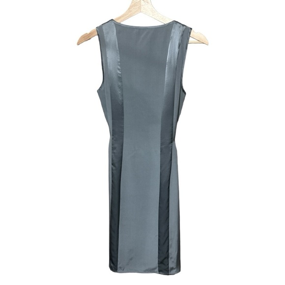 Like New - Ted Baker London - 💯% Silk Cocktail Dress w/ Sequins - size 1 (US4) - Picture 4 of 5